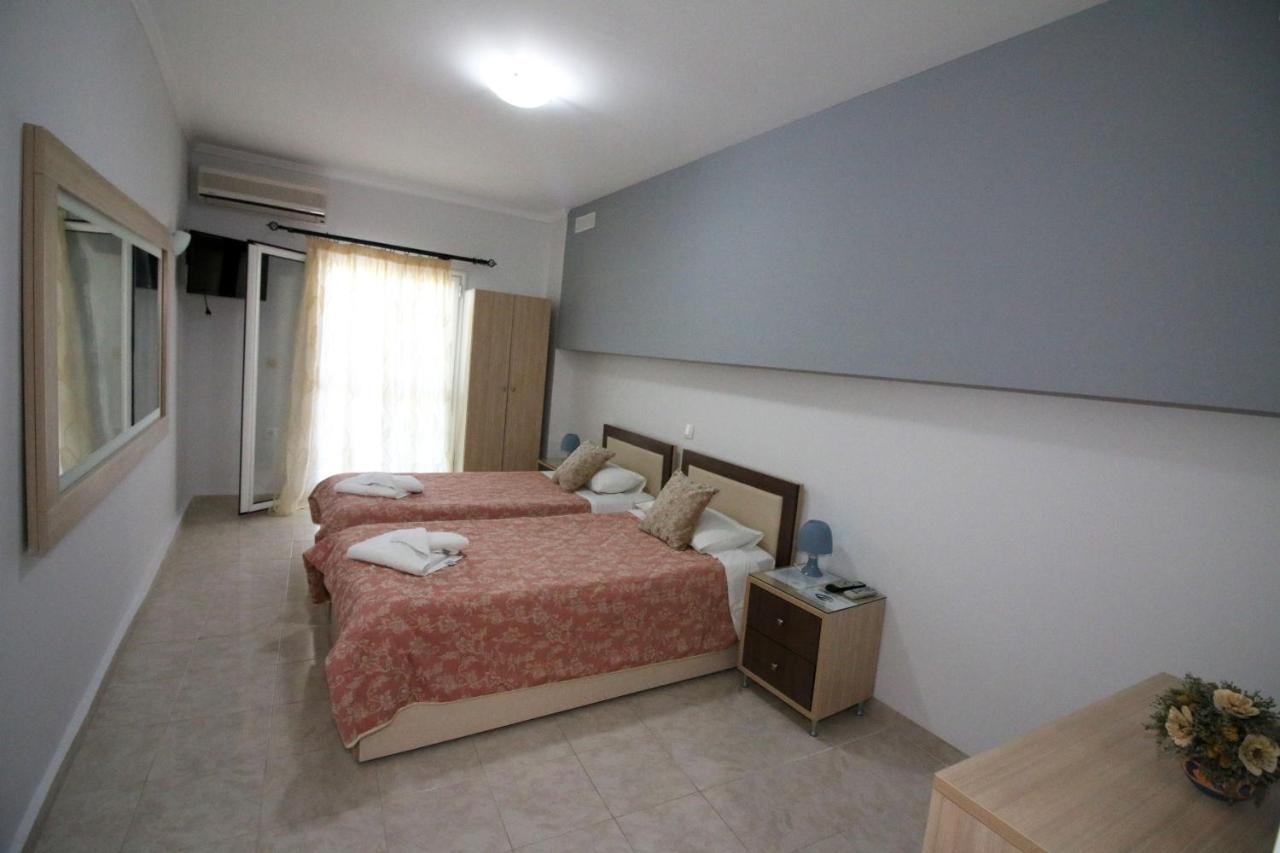 Santa Barbara Lakis Apartments Perivólion Екстериор снимка