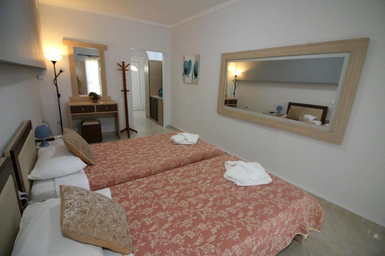 Santa Barbara Lakis Apartments Perivólion Екстериор снимка