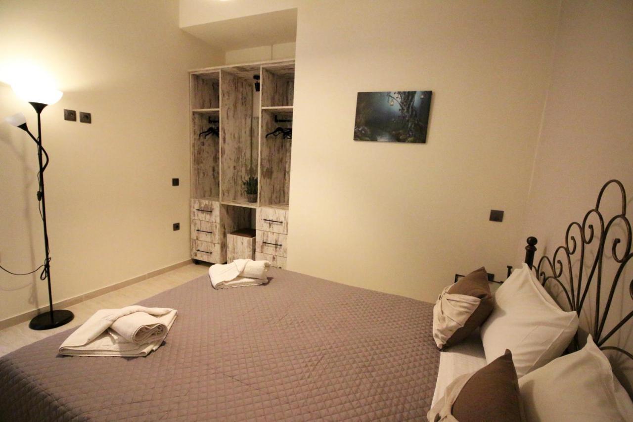 Santa Barbara Lakis Apartments Perivólion Екстериор снимка
